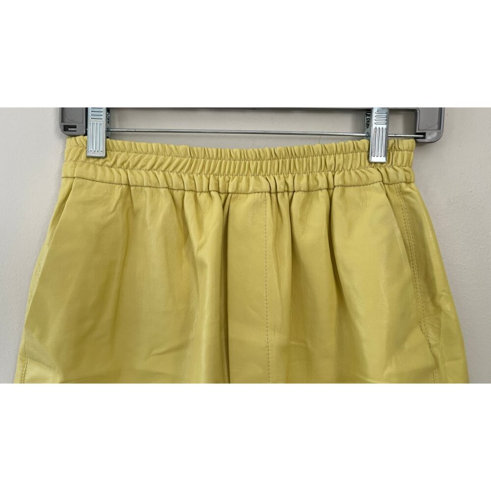 NANUSHKA YELLOW VEGAN LEATHER SHORTS M - Picture 3 of 8